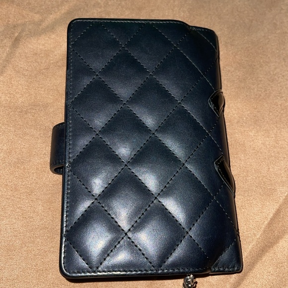 Chanel preloved cambon French wallet in great condition has authentic sticker. - Picture 5 of 14